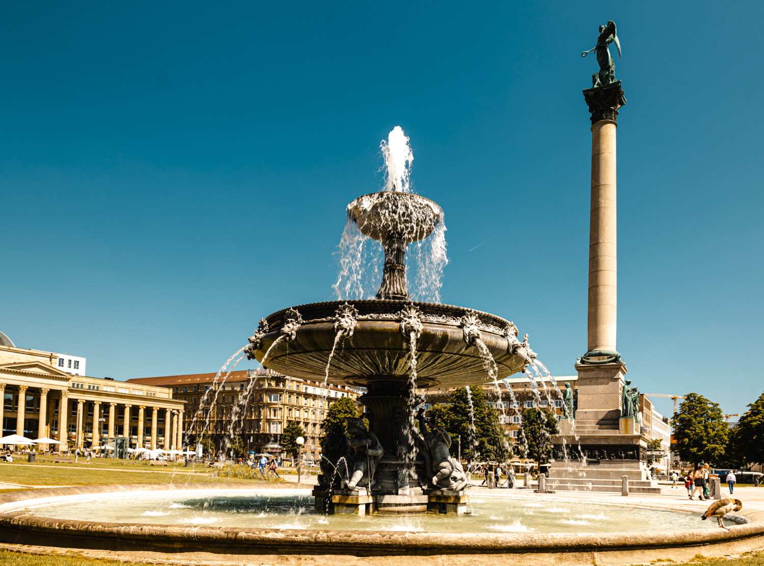 Springbrunnen auf dem Schlossplatz