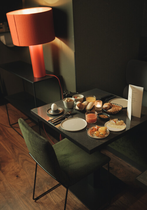 Breakfast served at Fritz