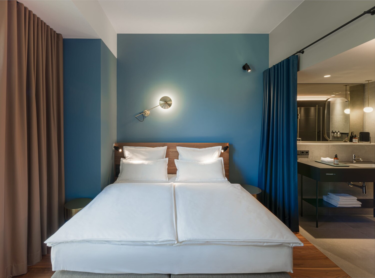Urban Zimmer in hellblau